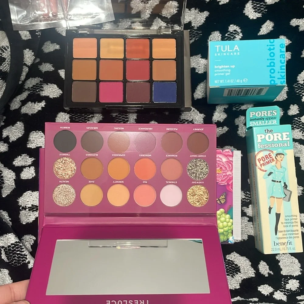 Brand new makeup bundle
